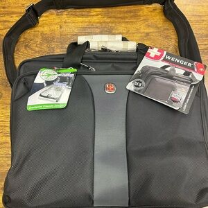 Wenger Black Legacy Double Gusset Computer Case